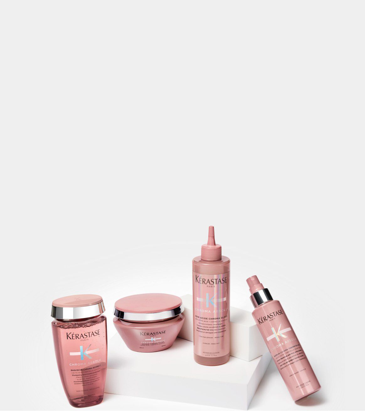 Die Produktreihe Chroma Absolu auf einem Glassockel.