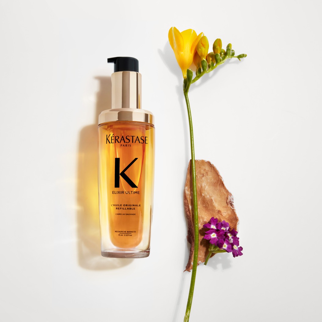 The new refillable Elixir Ultime - and its Wild & French Camellia oils - provides long-lasting shine & smoothness with a lightweight finish and a sublimating fragrance. The new refillable Elixir Ultime - and its Wild & French Camellia oils - provides long-lasting shine & smoothness with a lightweight finish and a sublimating fragrance.